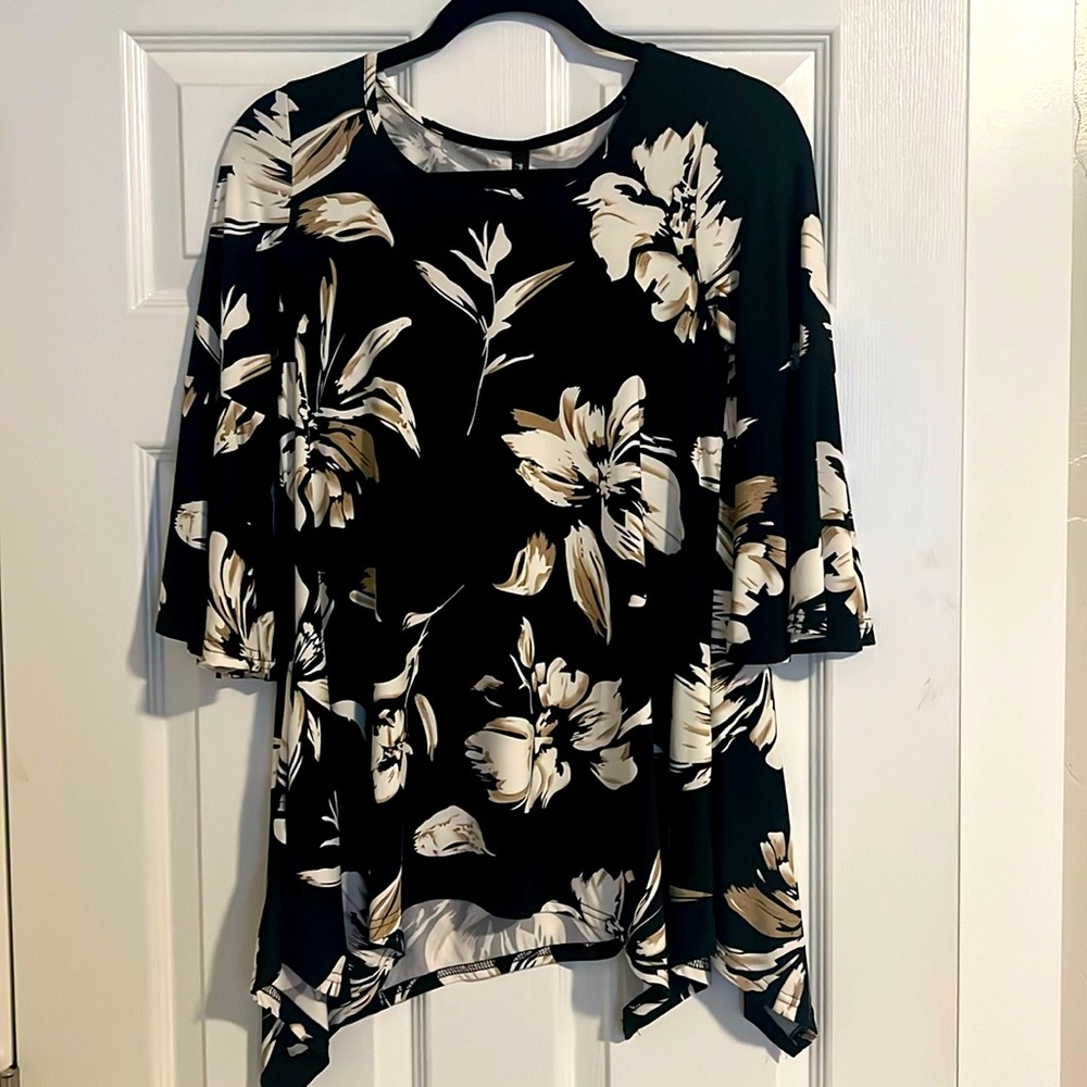 Women’s blouse